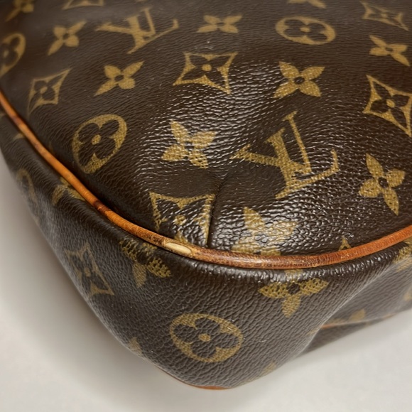 Louis Vuitton Monogram Odeon - Picture 6 of 16